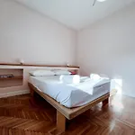 Isola Trendy Retreat - Large Flat, Milán
