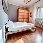 Isola Trendy Retreat - Large Flat, Apartamento
