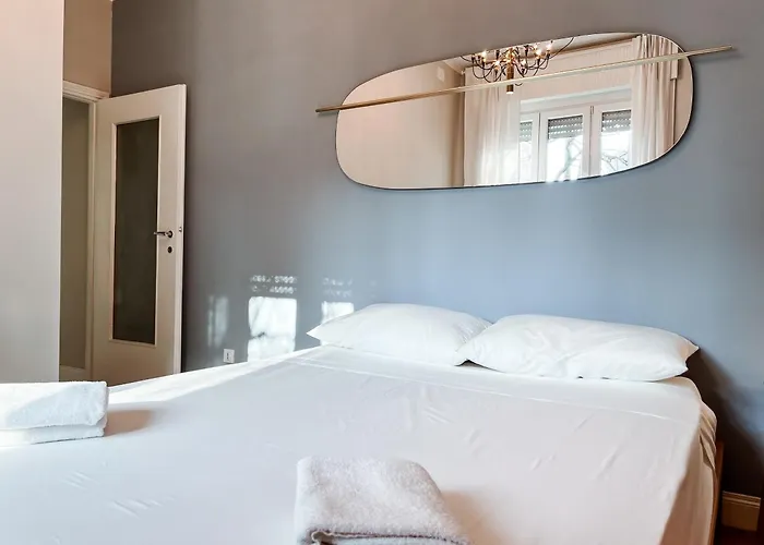 Isola Trendy Retreat - Large Flat, Milano