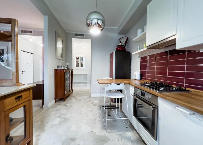 Isola Trendy Retreat - Large Flat, Daire Milano